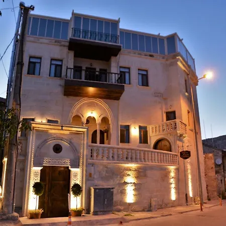 Mnr Cave Cappadocia ホテル ウルギュップ