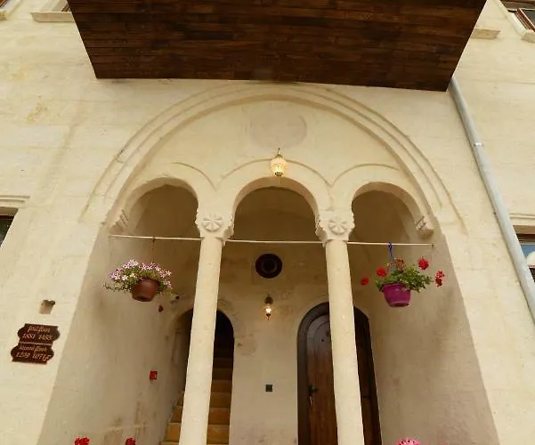 Mnr Cave Cappadocia ホテル *