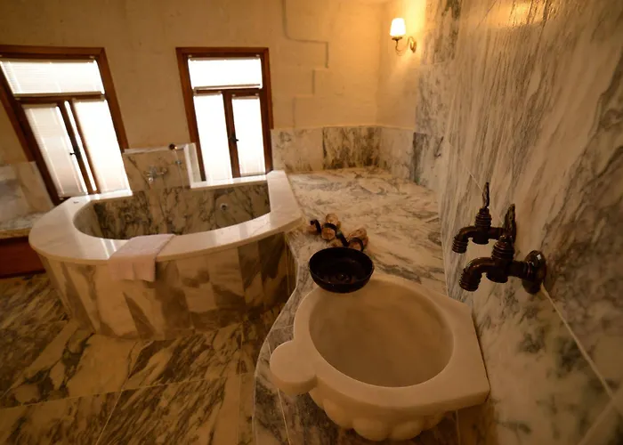 ホテル Mnr Cave Cappadocia ウルギュップ