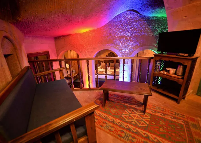 ホテル Mnr Cave Cappadocia ウルギュップ