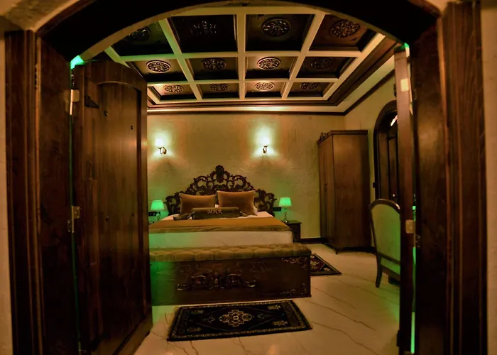 Mnr Cave Cappadocia *